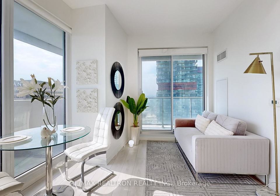 2221-yonge-street-toronto-ontario-c12281292