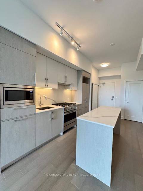8-manor-road-w-w-toronto-ontario-c12281528