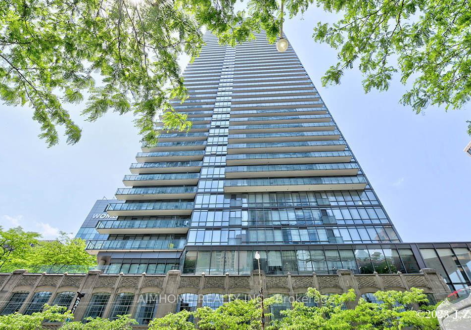 832-bay-street-toronto-ontario-c12281565