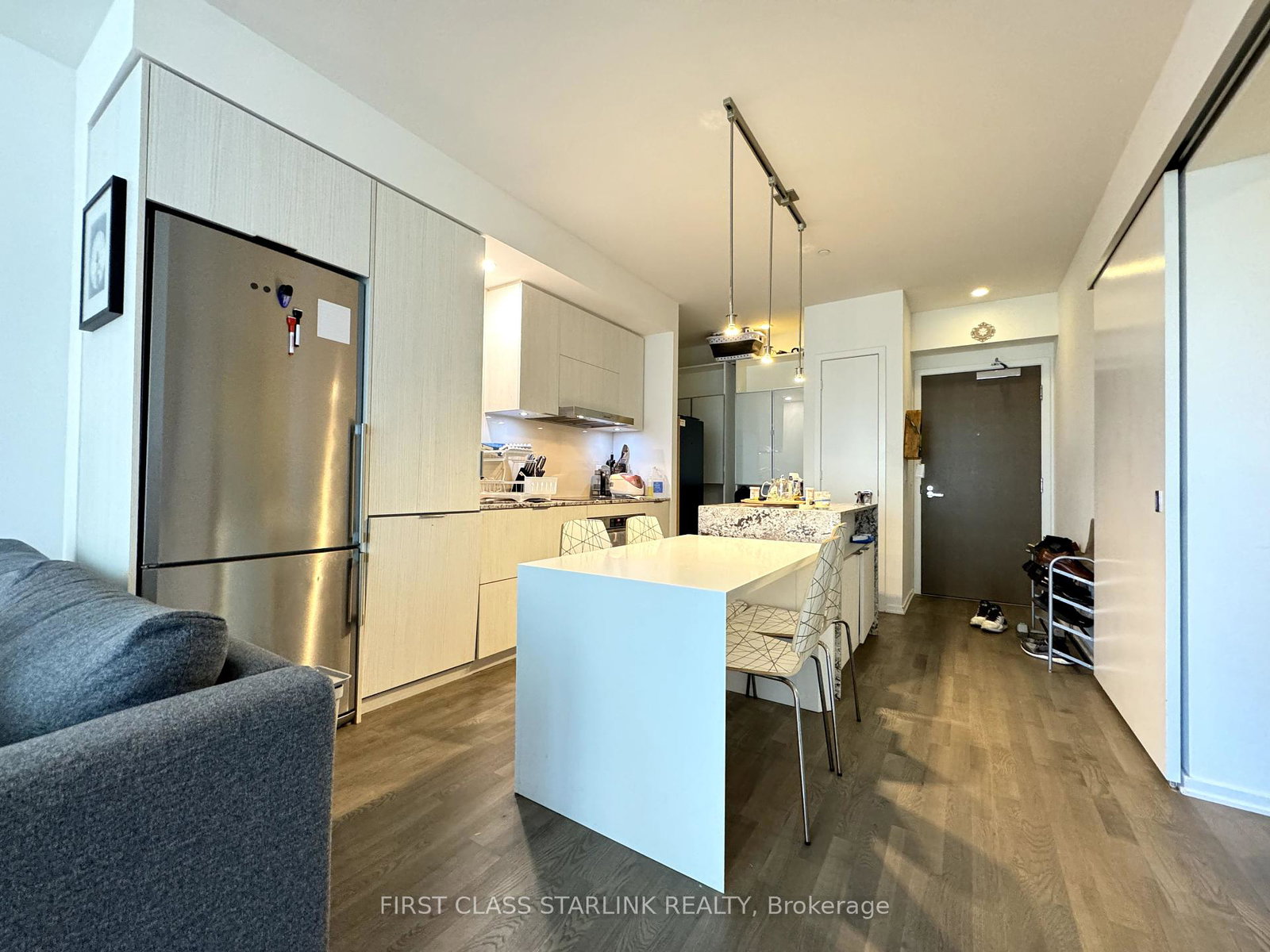 1-bloor-street-e-e-toronto-ontario-c12281587