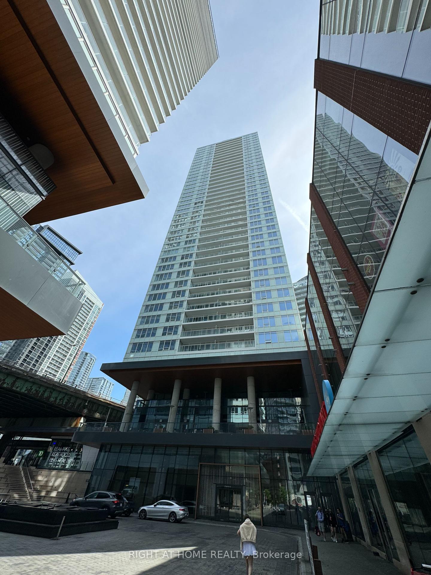 17-bathurst-street-toronto-ontario-c12281616