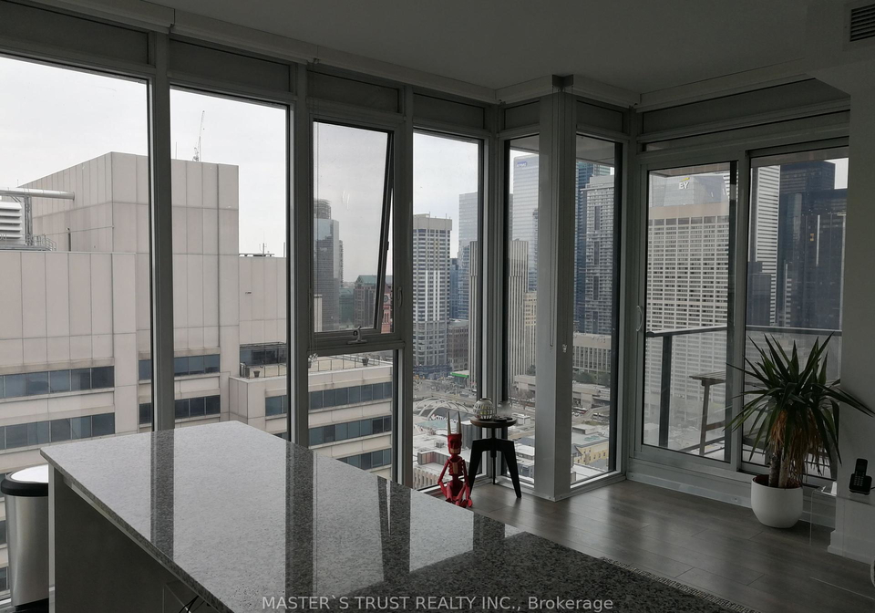 426-university-avenue-toronto-ontario-c12281714