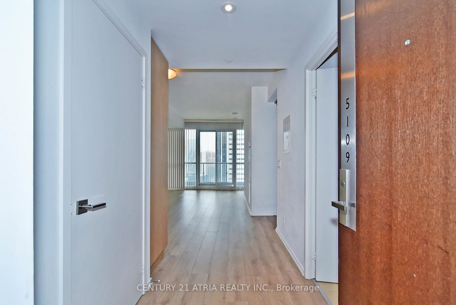70-temperance-street-toronto-ontario-c12281738