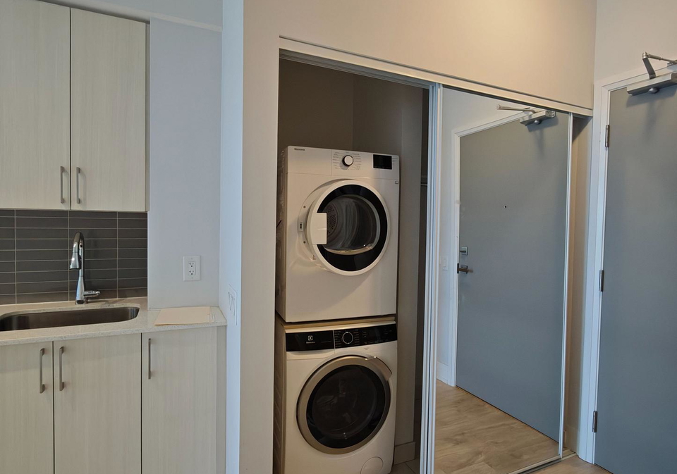 591-sheppard-avenue-e-e-north-york-ontario-c12281852