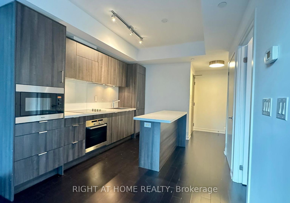 21-widmer-street-toronto-ontario-c12282122