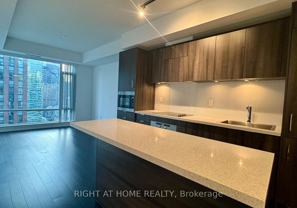 21-widmer-street-toronto-ontario-c12282122