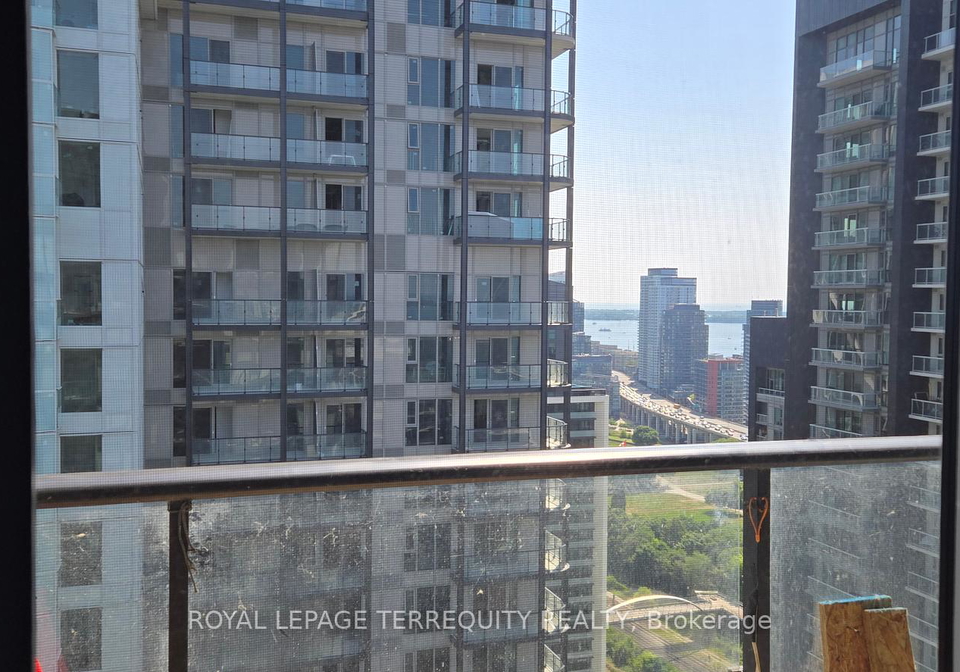 19-western-battery-road-toronto-ontario-c12282309