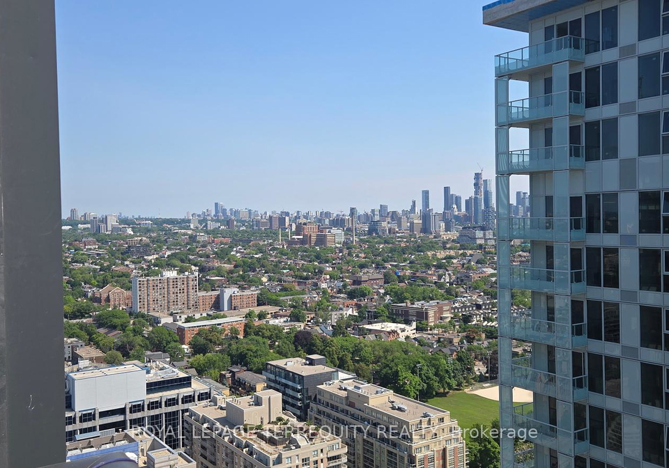 19-western-battery-road-toronto-ontario-c12282309