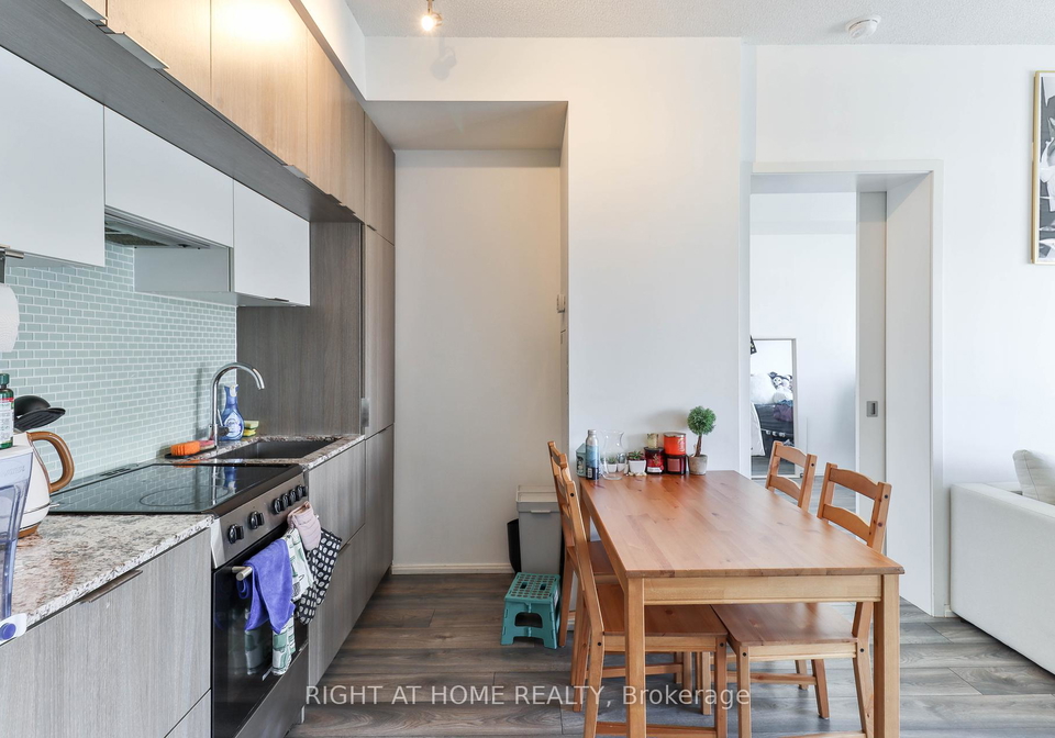 159-dundas-street-e-e-toronto-ontario-c12282334