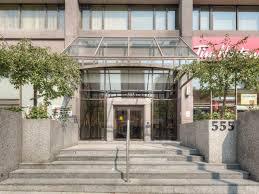 555-yonge-street-toronto-ontario-c12282393