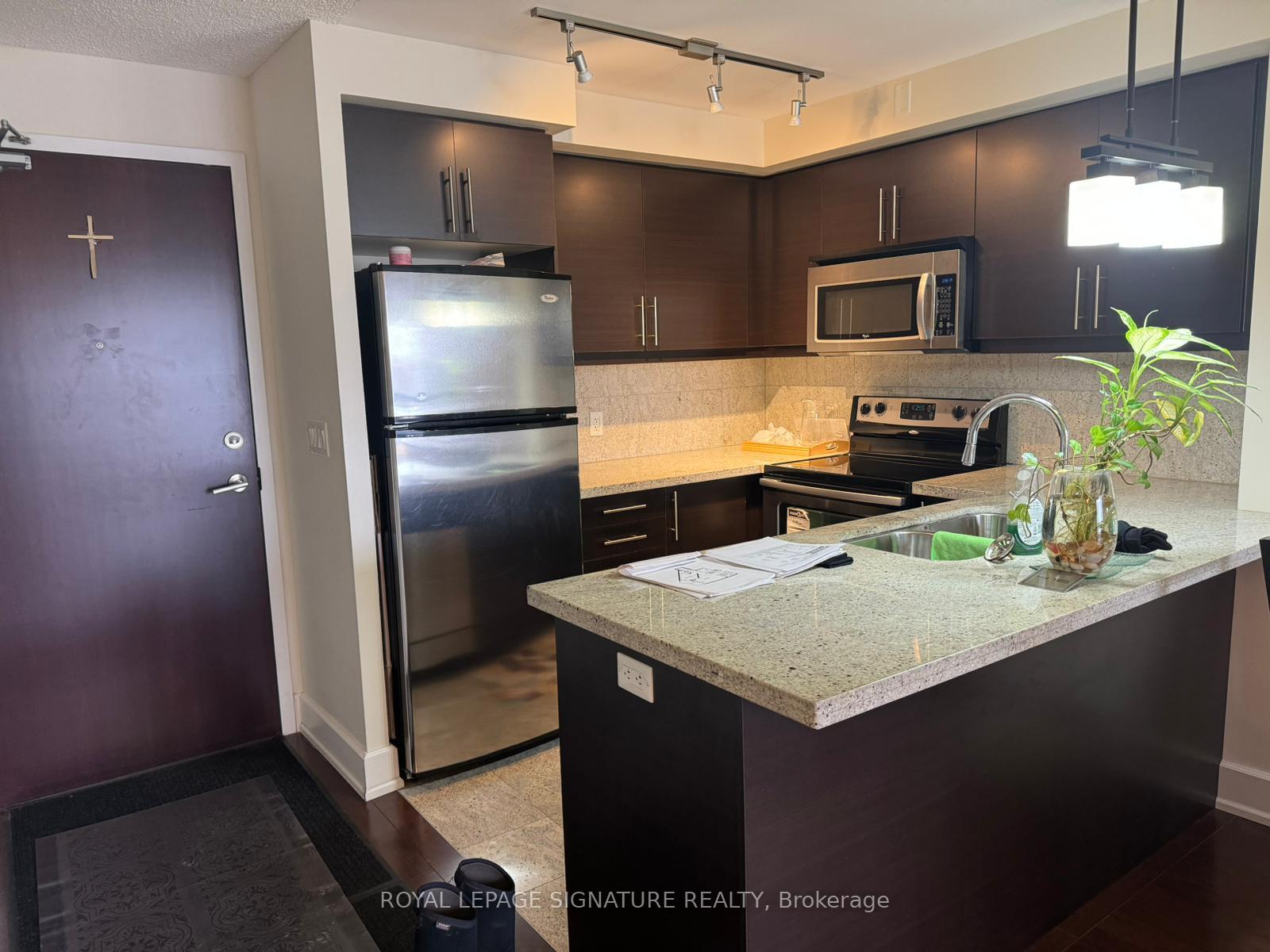 676-sheppard-avenue-e-e-north-york-ontario-c12282415