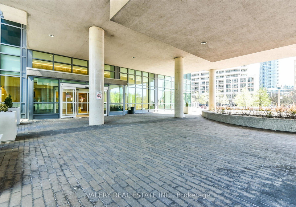 209-fort-york-boulevard-toronto-ontario-c12282594