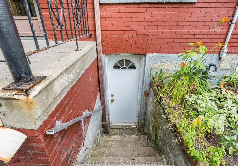 182-brock-avenue-toronto-ontario-c12282940