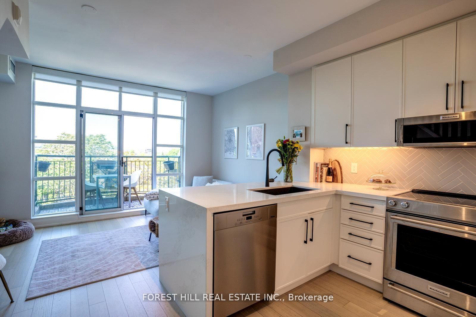 901-queen-street-w-w-toronto-ontario-c12283118