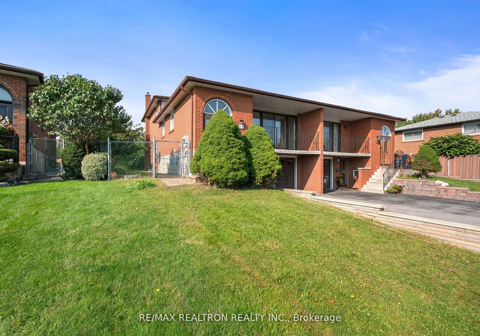 11-hazelnut-crescent-north-york-ontario-c12283199