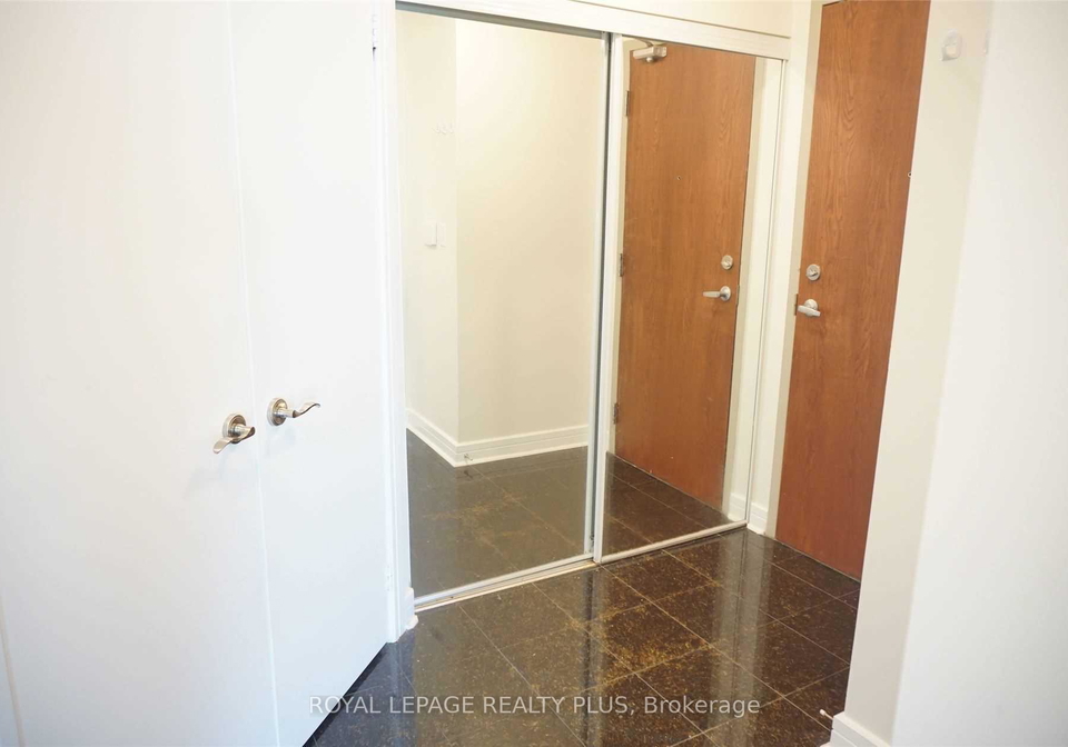 18-harrison-garden-boulevard-north-york-ontario-c12283279