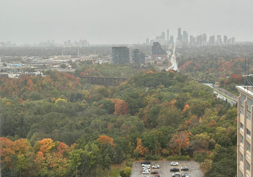 2-sonic-way-east-york-ontario-c12283478