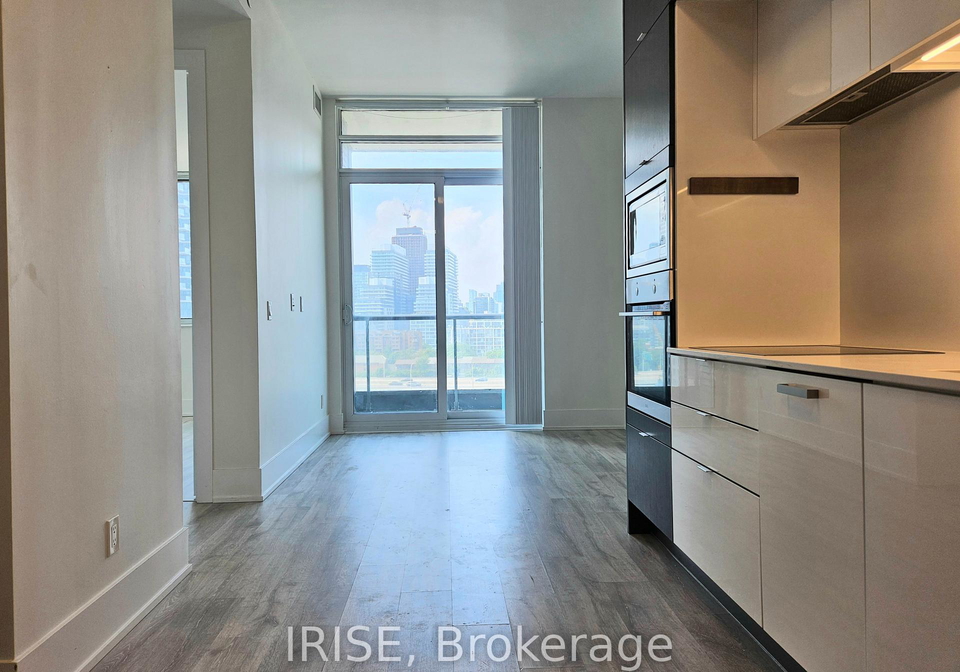 1-edgewater-drive-toronto-ontario-c12283545
