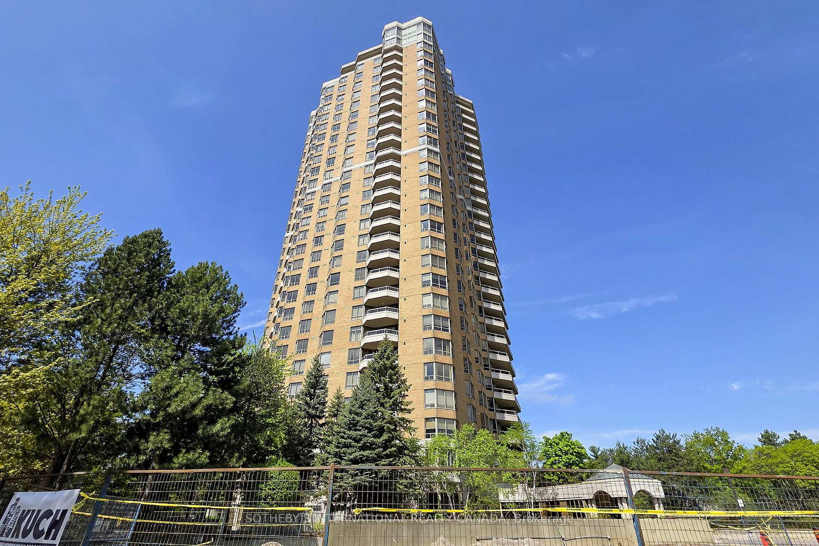 89-skymark-drive-north-york-ontario-c12283740