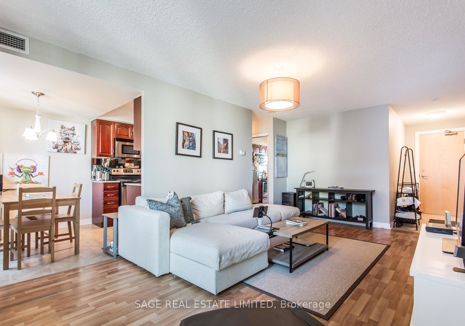 212-eglinton-avenue-e-e-toronto-ontario-c12283743