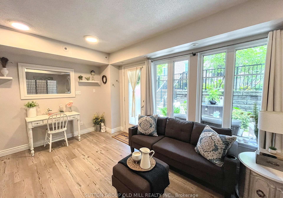 26-western-battery-road-toronto-ontario-c12284244