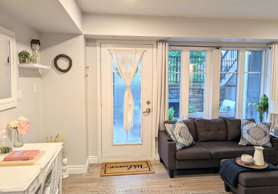 26-western-battery-road-toronto-ontario-c12284244
