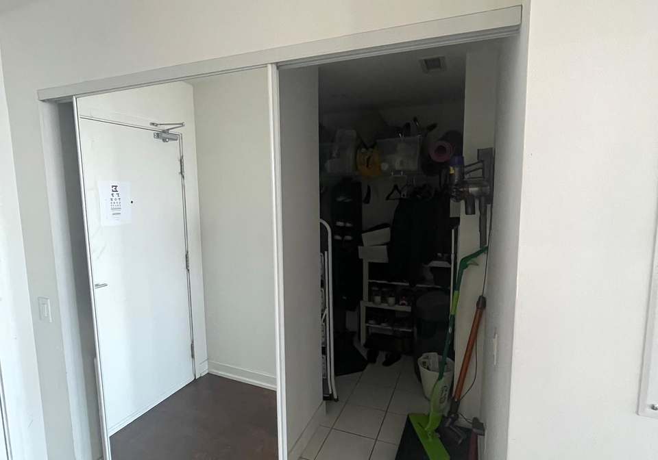 121-mcmahon-drive-north-york-ontario-c12284290