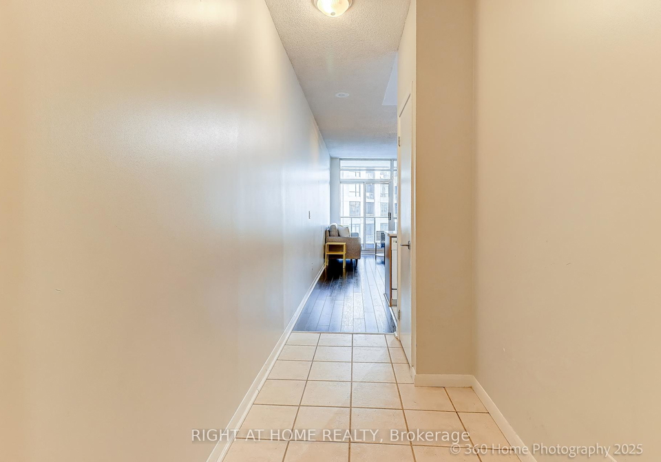 231-fort-york-boulevard-toronto-ontario-c12284337