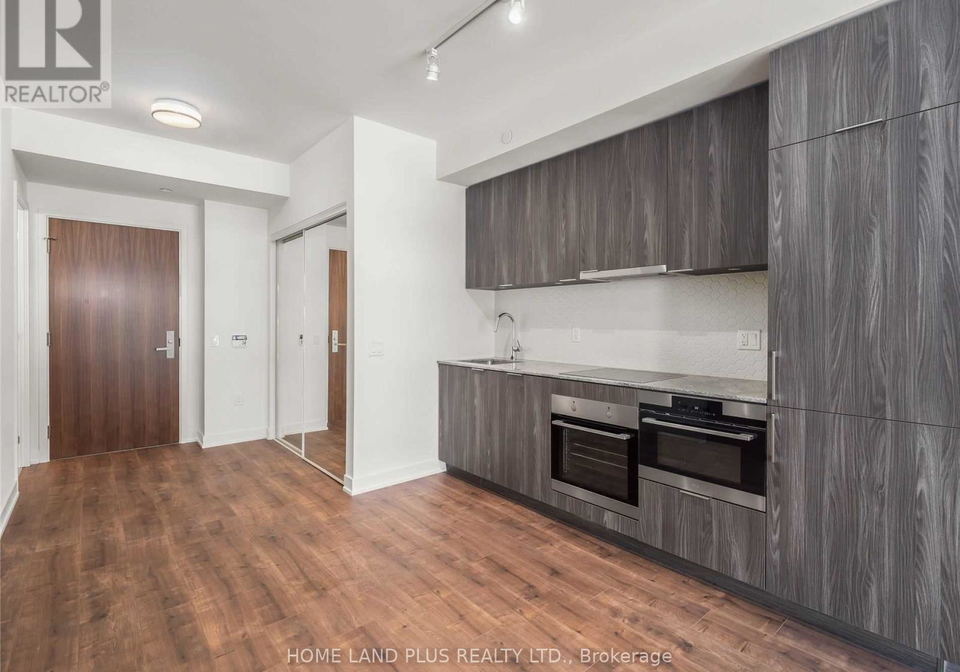 15-queens-quay-e-e-toronto-ontario-c12284549