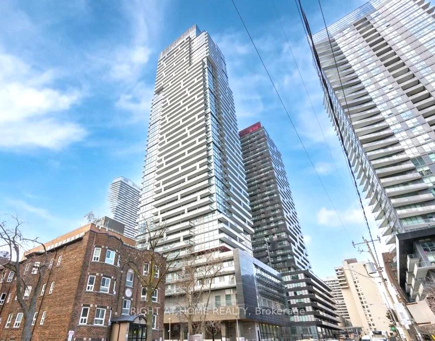 39-roehampton-avenue-toronto-ontario-c12284577