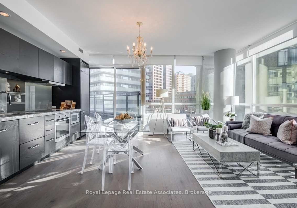 45-charles-street-e-e-toronto-ontario-c12284688