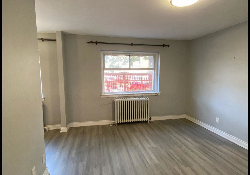 382-dovercourt-road-toronto-ontario-c12284722