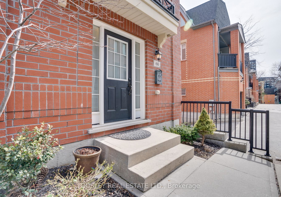 60-raffeix-lane-toronto-ontario-c12284787
