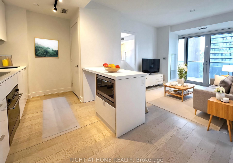 7-grenville-street-toronto-ontario-c12284825