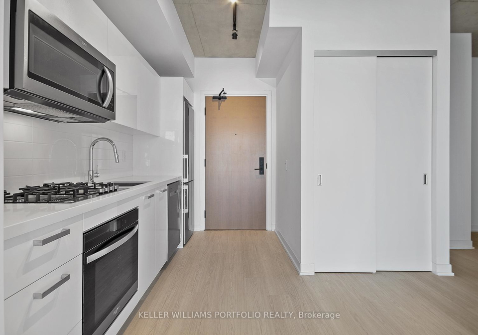 195-mccaul-street-toronto-ontario-c12285099
