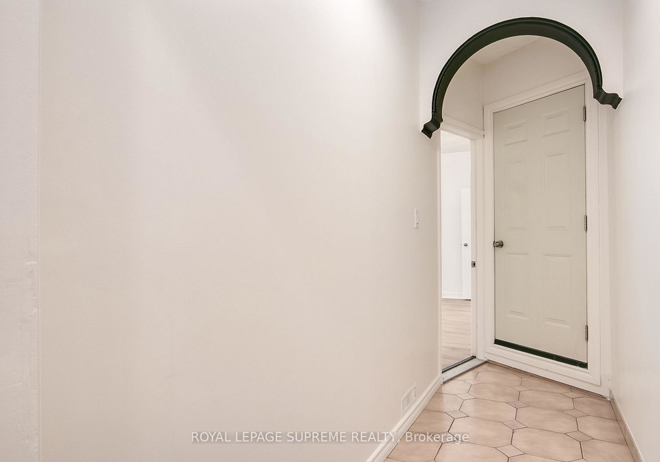 255-howland-avenue-toronto-ontario-c12285211