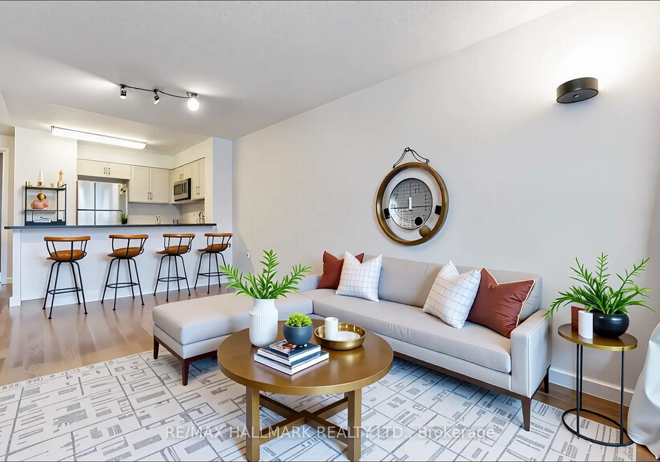30-grand-trunk-crescent-toronto-ontario-c12285383