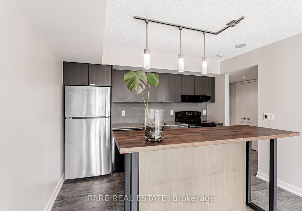 110-charles-street-e-e-toronto-ontario-c12285551