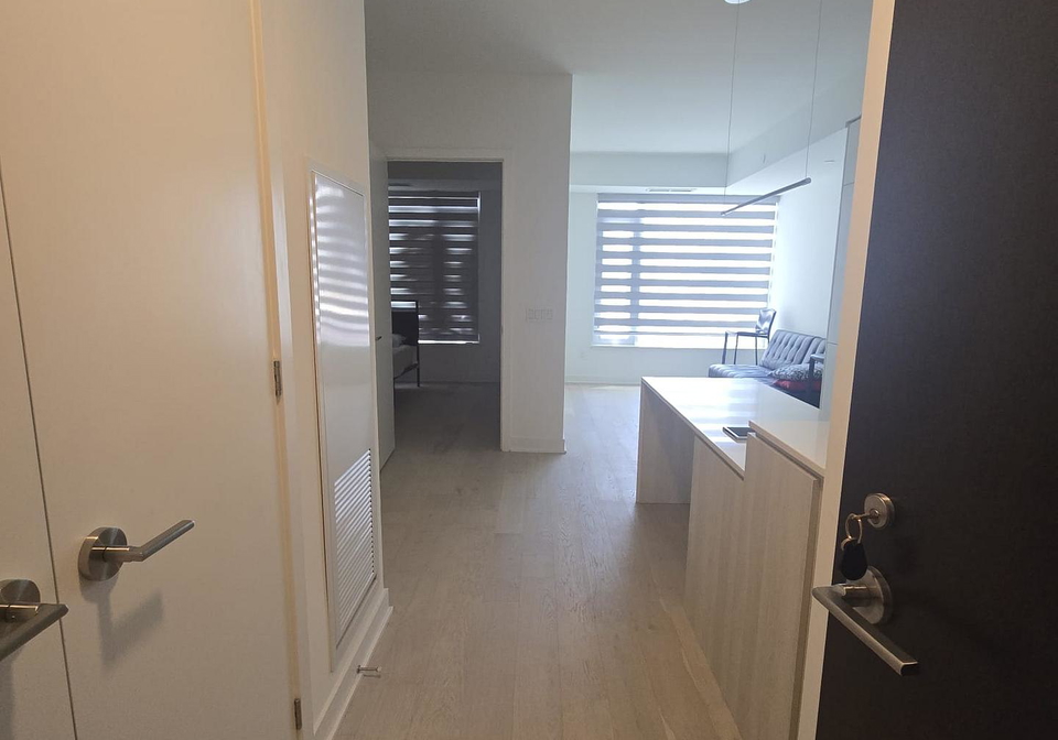 11-yorkville-avenue-toronto-ontario-c12285735