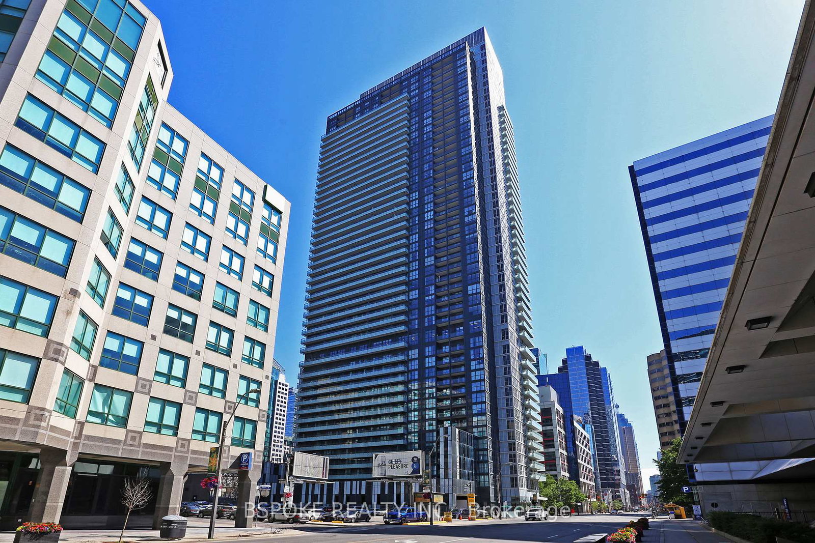 300-front-street-w-w-toronto-ontario-c12286121