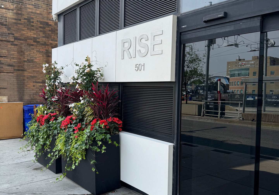 501-st-clair-avenue-w-w-toronto-ontario-c12286290