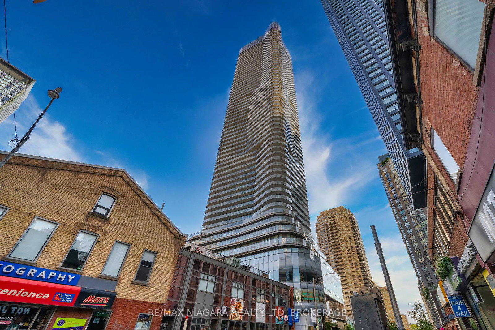 11-wellesley-street-w-w-toronto-ontario-c12286314
