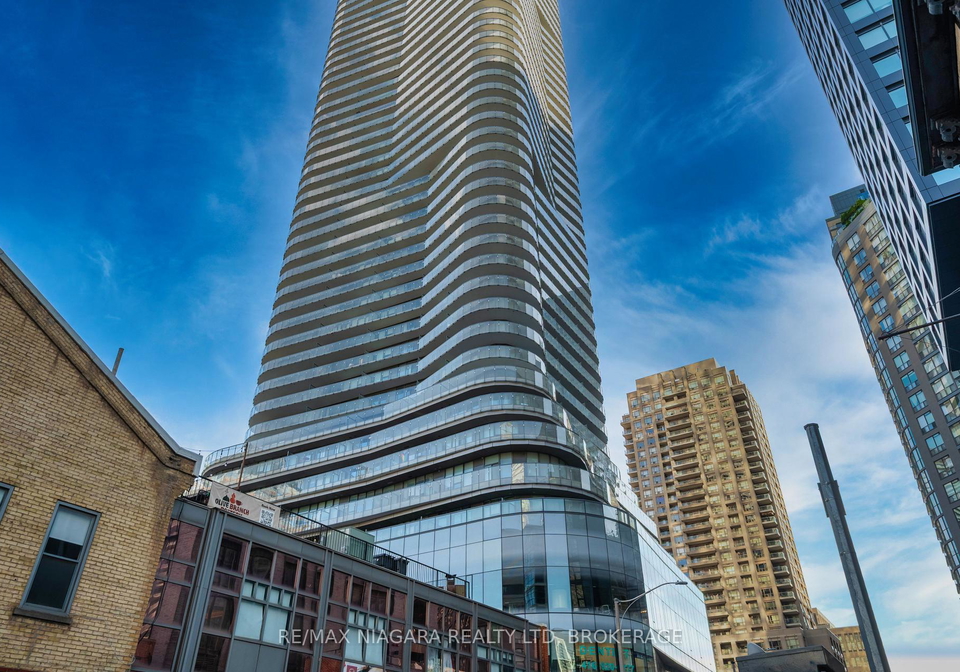 11-wellesley-street-w-w-toronto-ontario-c12286314