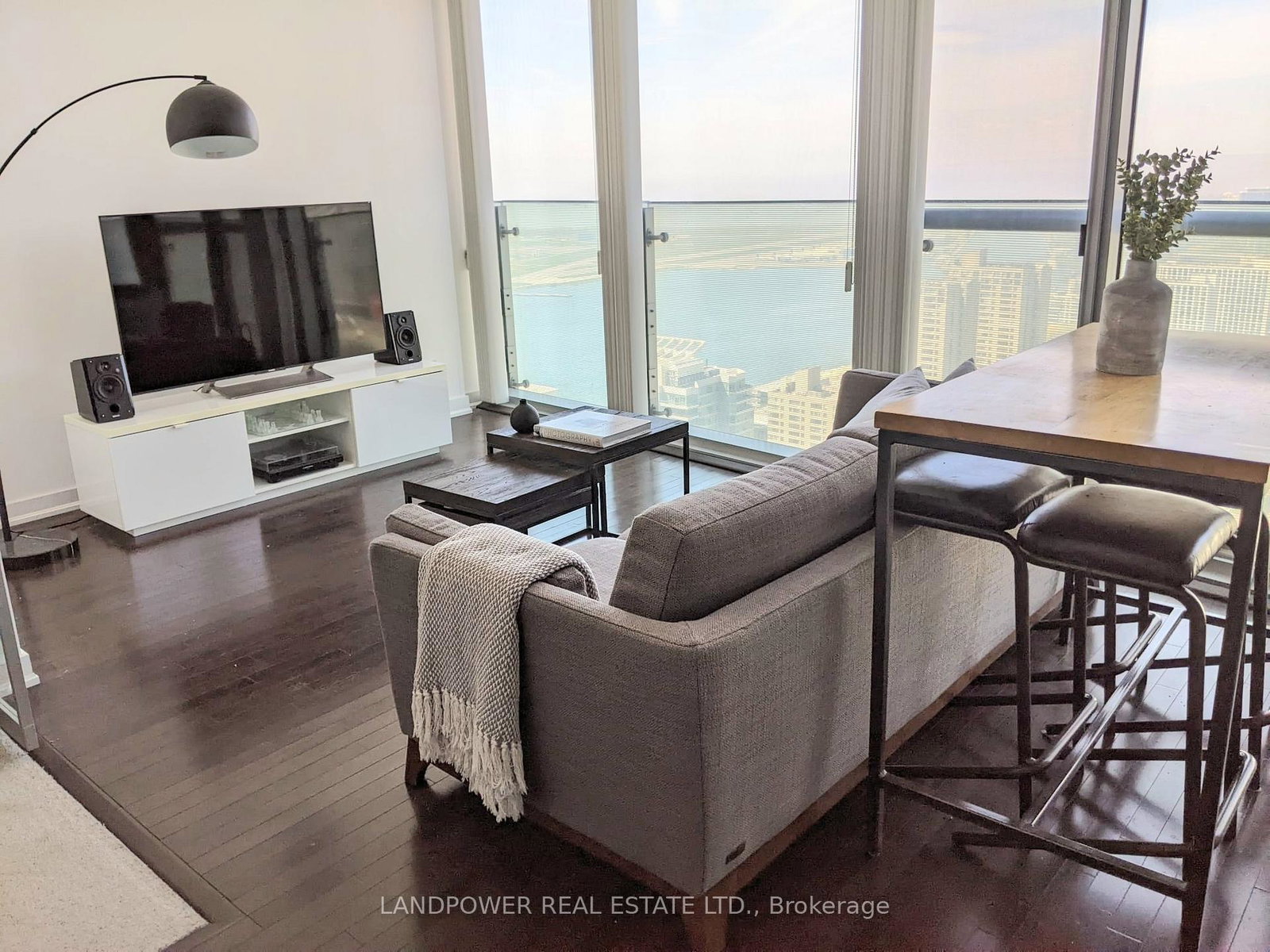 12-york-street-toronto-ontario-c12286604