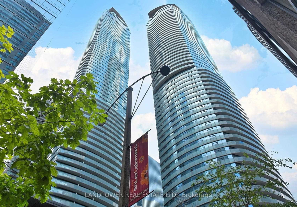 12-york-street-toronto-ontario-c12286604