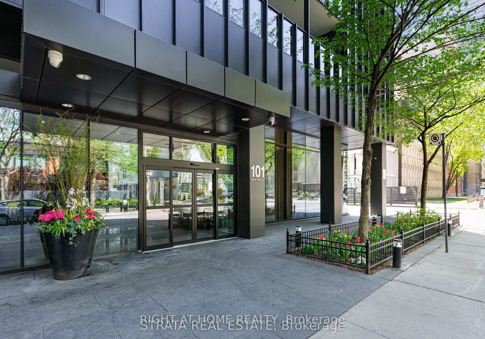 101-charles-street-e-e-toronto-ontario-c12286620