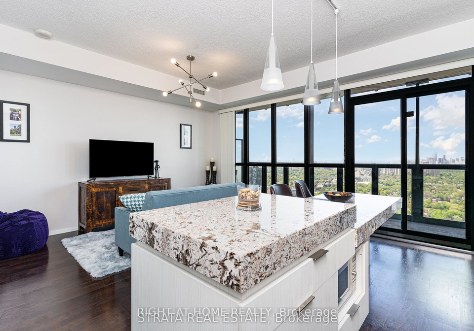 101-charles-street-e-e-toronto-ontario-c12286620