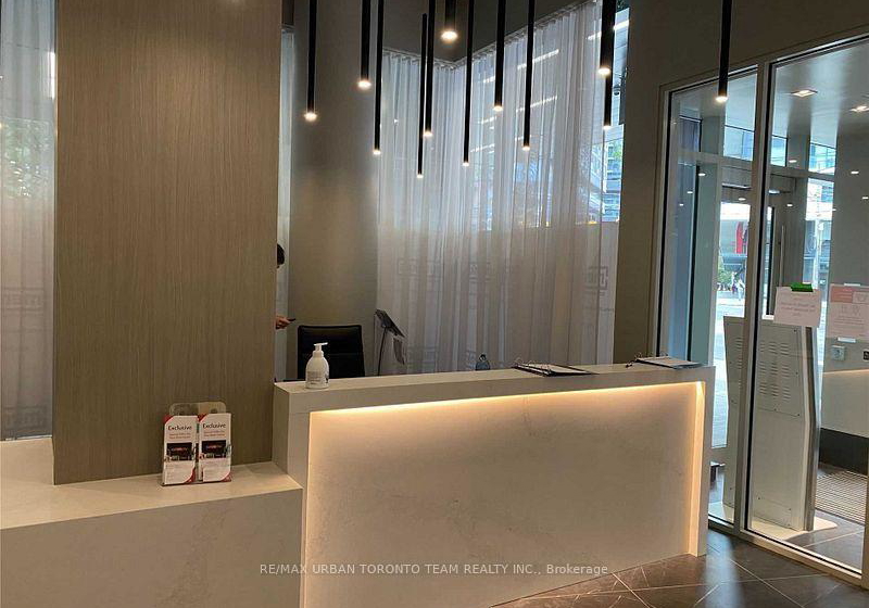 219-dundas-street-e-e-toronto-ontario-c12286645