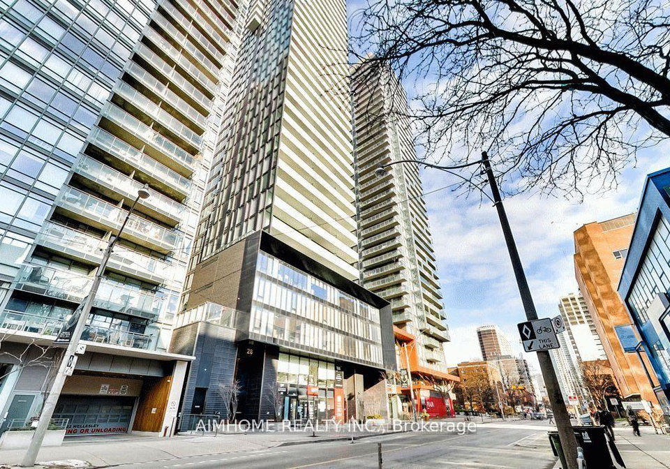 28-wellesley-street-e-e-toronto-ontario-c12286701