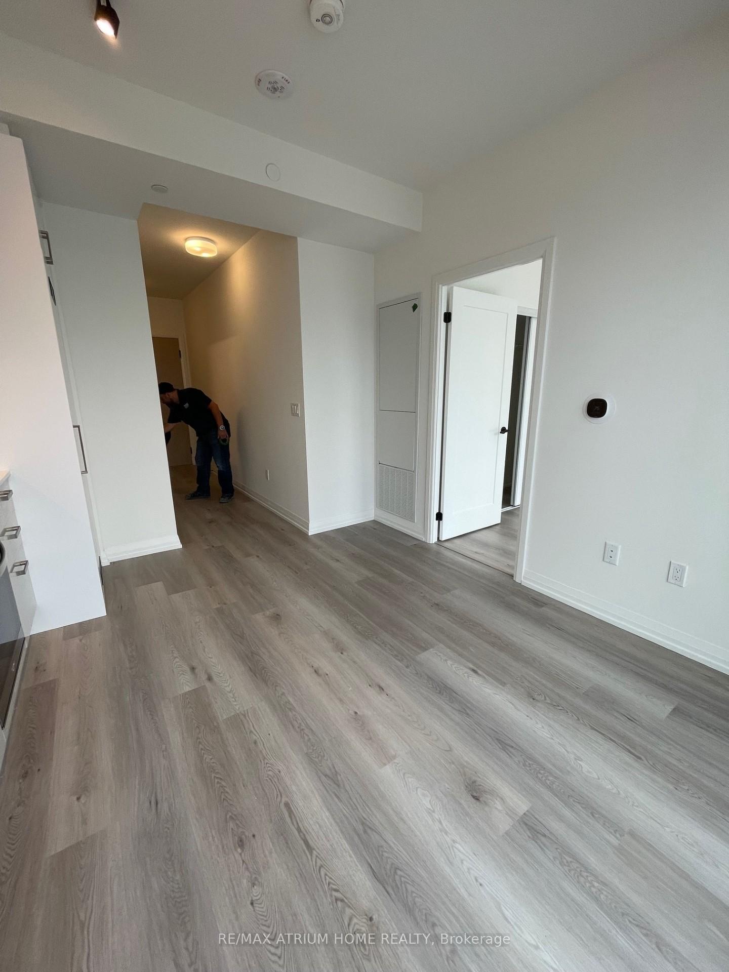 280-dundas-street-w-w-toronto-ontario-c12286751